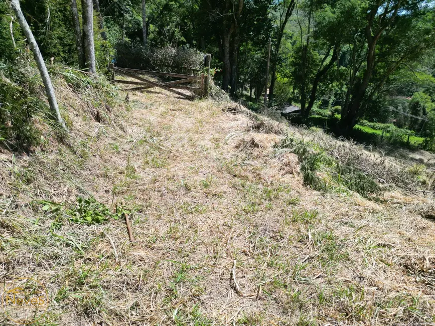 Foto 4 de Terreno / Lote à venda, 1595m2 em Paty Do Alferes - RJ
