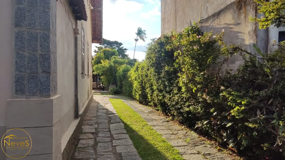 Foto 2 de Casa com 4 quartos à venda, 210m2 em Paty Do Alferes - RJ
