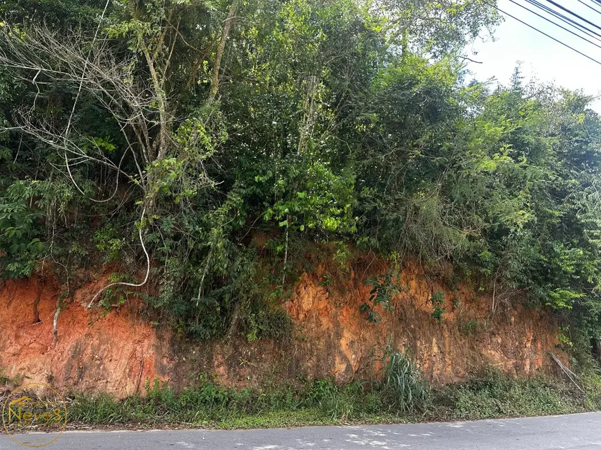 Terreno / Lote à venda, 675m2 em Miguel Pereira - RJ - imagem 4 Foto 4 de Terreno / Lote à venda, 675m2 em Miguel Pereira - RJ