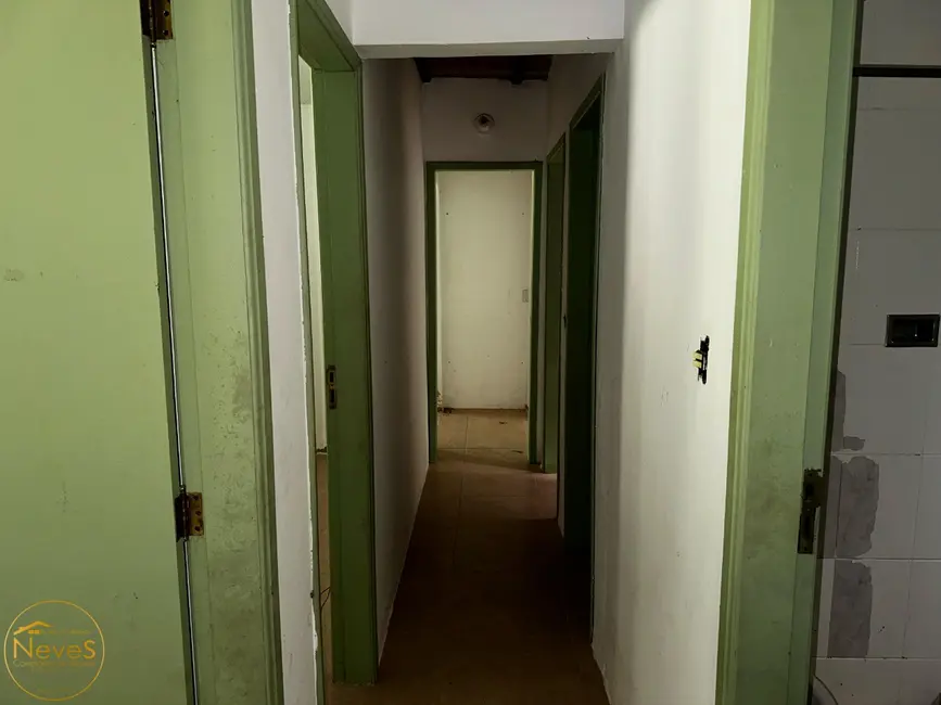 Foto 9 de Casa com 4 quartos à venda, 246m2 em Miguel Pereira - RJ