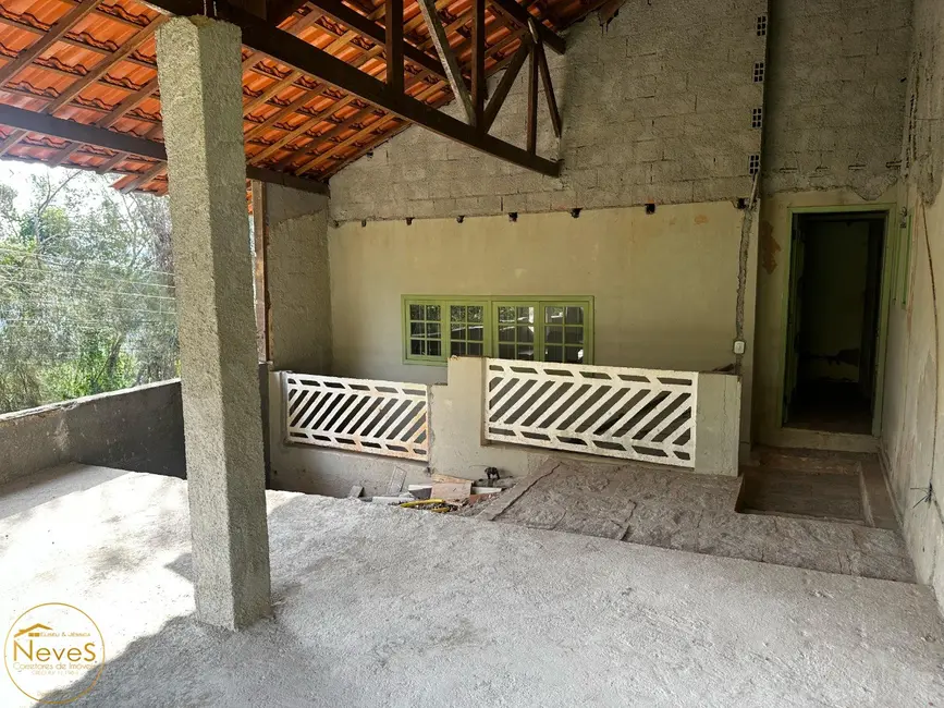 Foto 2 de Casa com 4 quartos à venda, 246m2 em Miguel Pereira - RJ