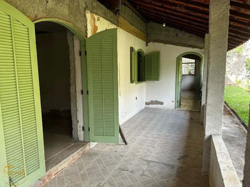 Foto 3 de Casa com 4 quartos à venda, 246m2 em Miguel Pereira - RJ