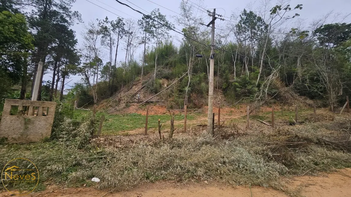 Foto 5 de Terreno / Lote à venda, 800m2 em Paty Do Alferes - RJ