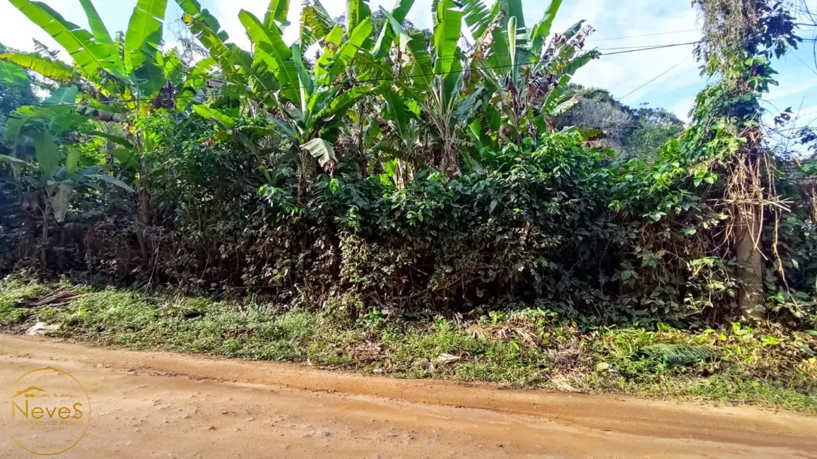 Foto 1 de Terreno / Lote à venda, 2646m2 em Paty Do Alferes - RJ