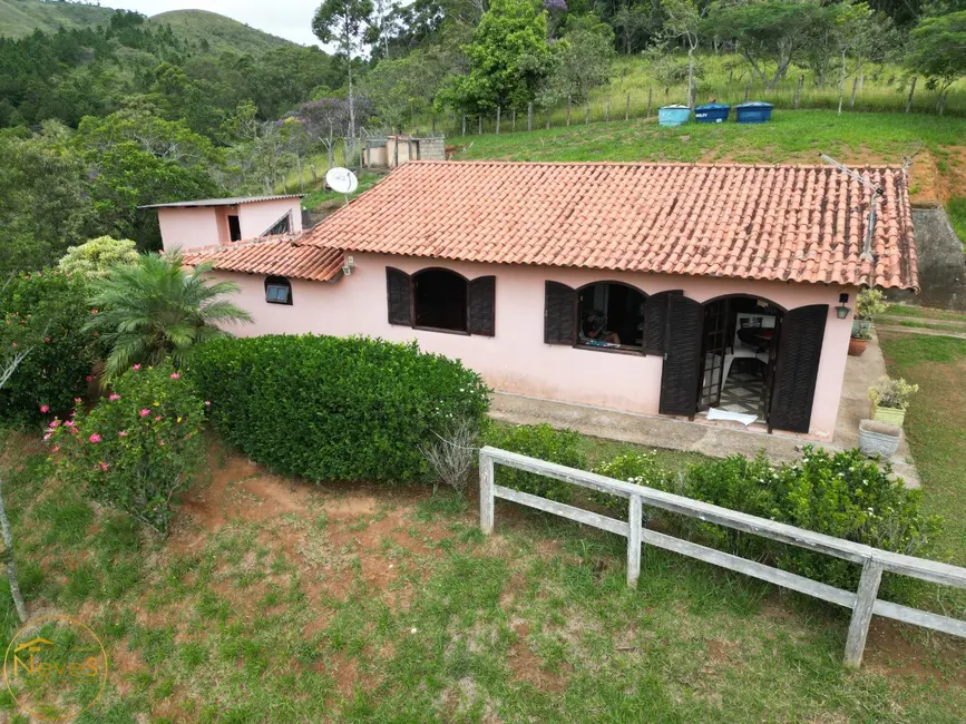 Foto 3 de Casa com 3 quartos à venda, 150m2 em Miguel Pereira - RJ