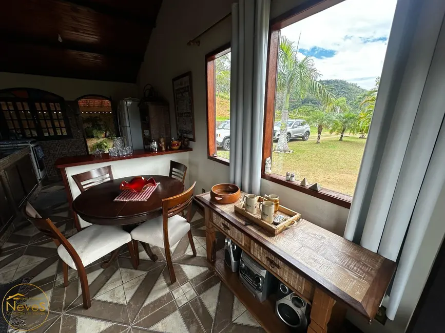 Foto 8 de Casa com 3 quartos à venda, 150m2 em Miguel Pereira - RJ