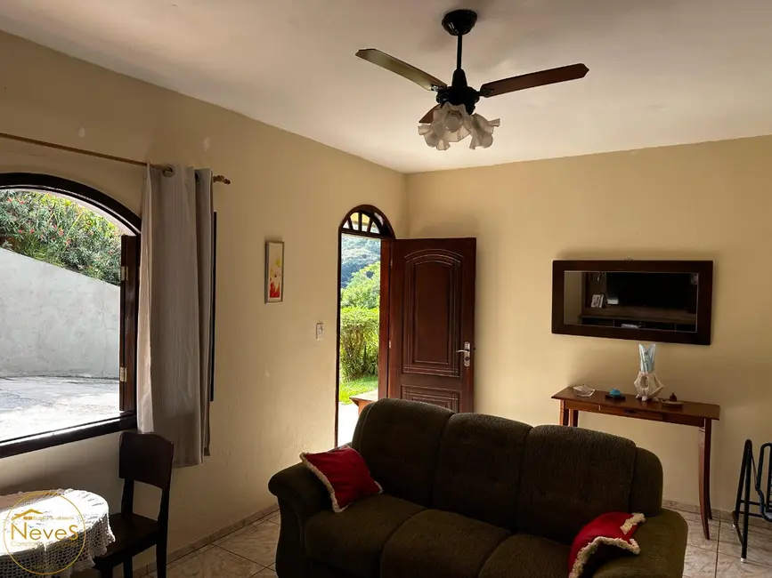 Foto 6 de Casa com 5 quartos à venda, 275m2 em Paty Do Alferes - RJ