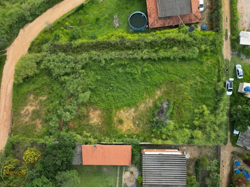 Foto 9 de Terreno / Lote à venda, 1747m2 em Paty Do Alferes - RJ