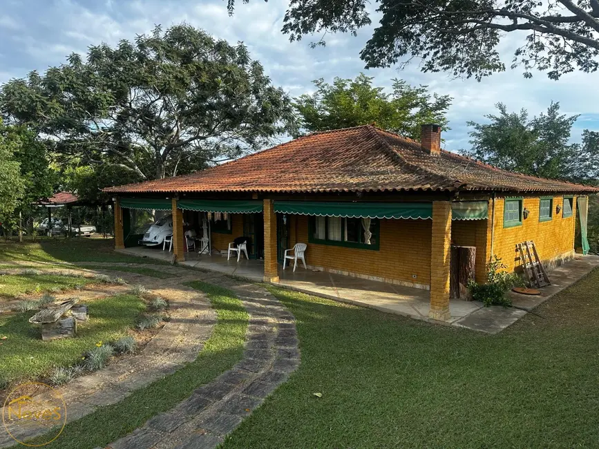 Foto 1 de Casa com 1 quarto à venda, 200m2 em Paty Do Alferes - RJ