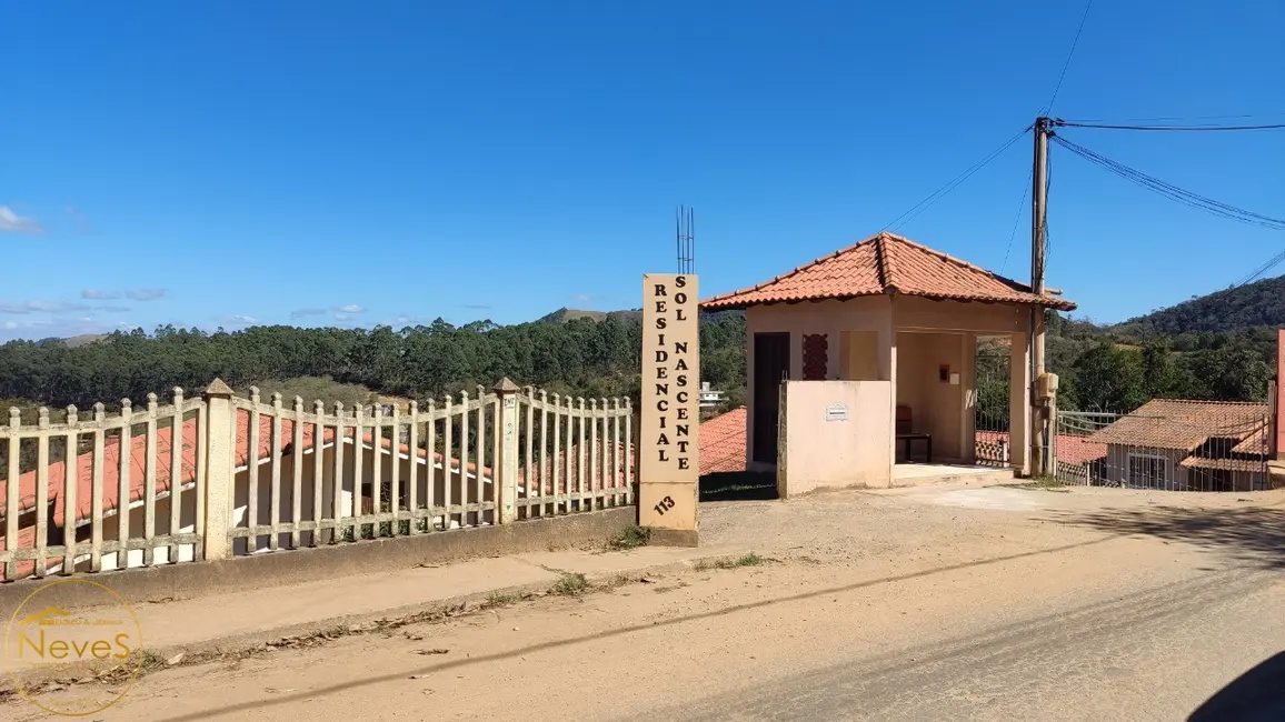 Foto 2 de Casa com 2 quartos à venda, 79m2 em Miguel Pereira - RJ