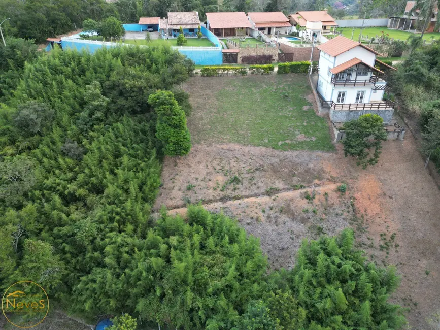 Foto 1 de Terreno / Lote à venda, 529m2 em Paty Do Alferes - RJ