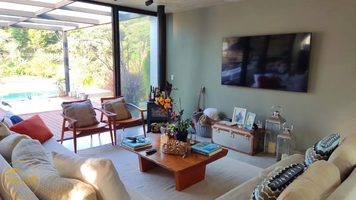 Foto 8 de Casa de Condomínio com 3 quartos à venda, 250m2 em Paty Do Alferes - RJ