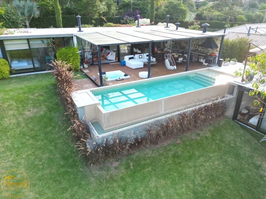 Foto 2 de Casa de Condomínio com 3 quartos à venda, 250m2 em Paty Do Alferes - RJ