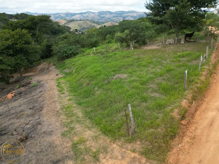 Foto 1 de Terreno / Lote à venda, 1327m2 em Paty Do Alferes - RJ