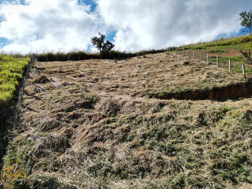 Foto 3 de Terreno / Lote à venda, 961m2 em Paty Do Alferes - RJ