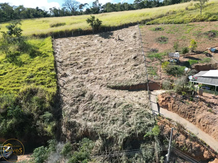 Foto 1 de Terreno / Lote à venda, 961m2 em Paty Do Alferes - RJ