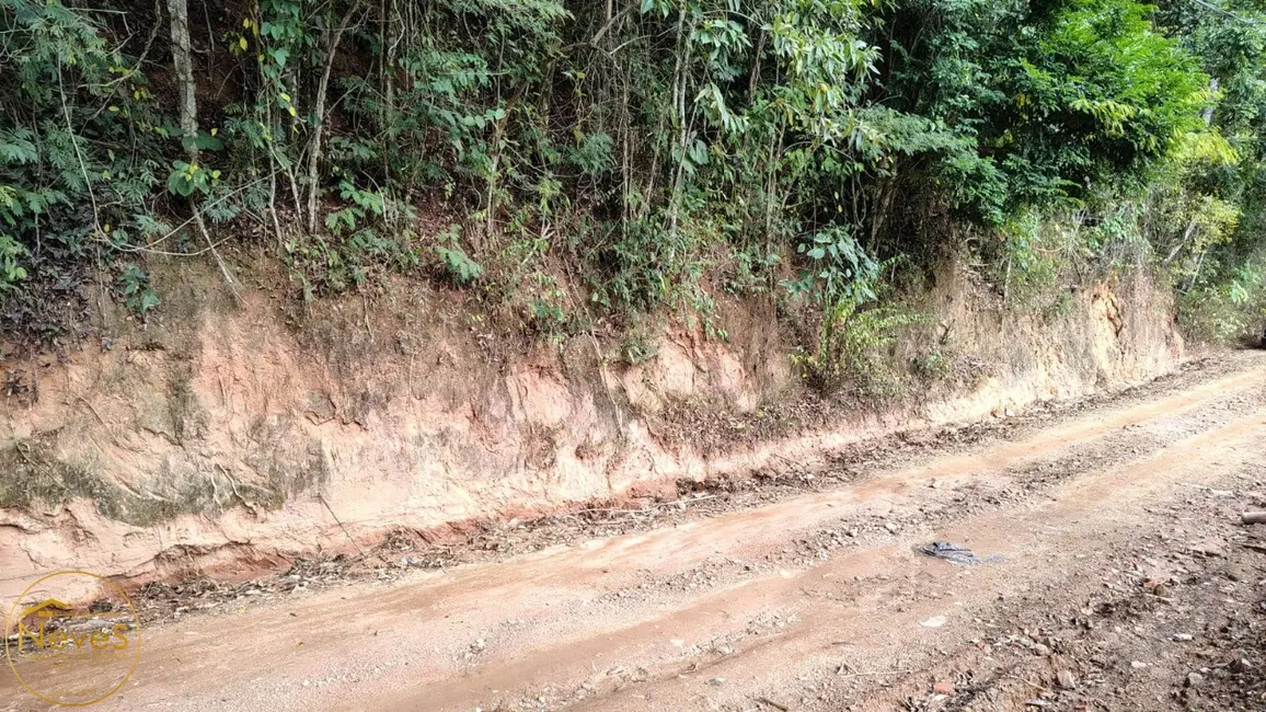 Foto 4 de Terreno / Lote à venda, 723m2 em Paty Do Alferes - RJ