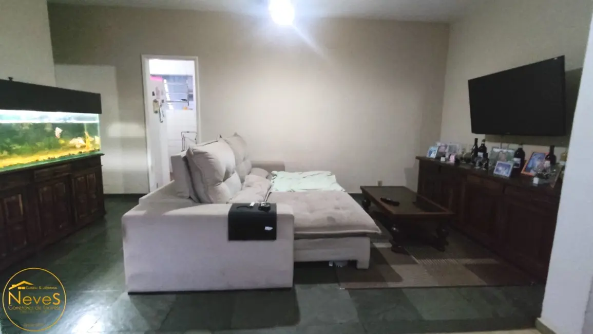 Foto 3 de Casa com 3 quartos à venda, 194m2 em Paty Do Alferes - RJ