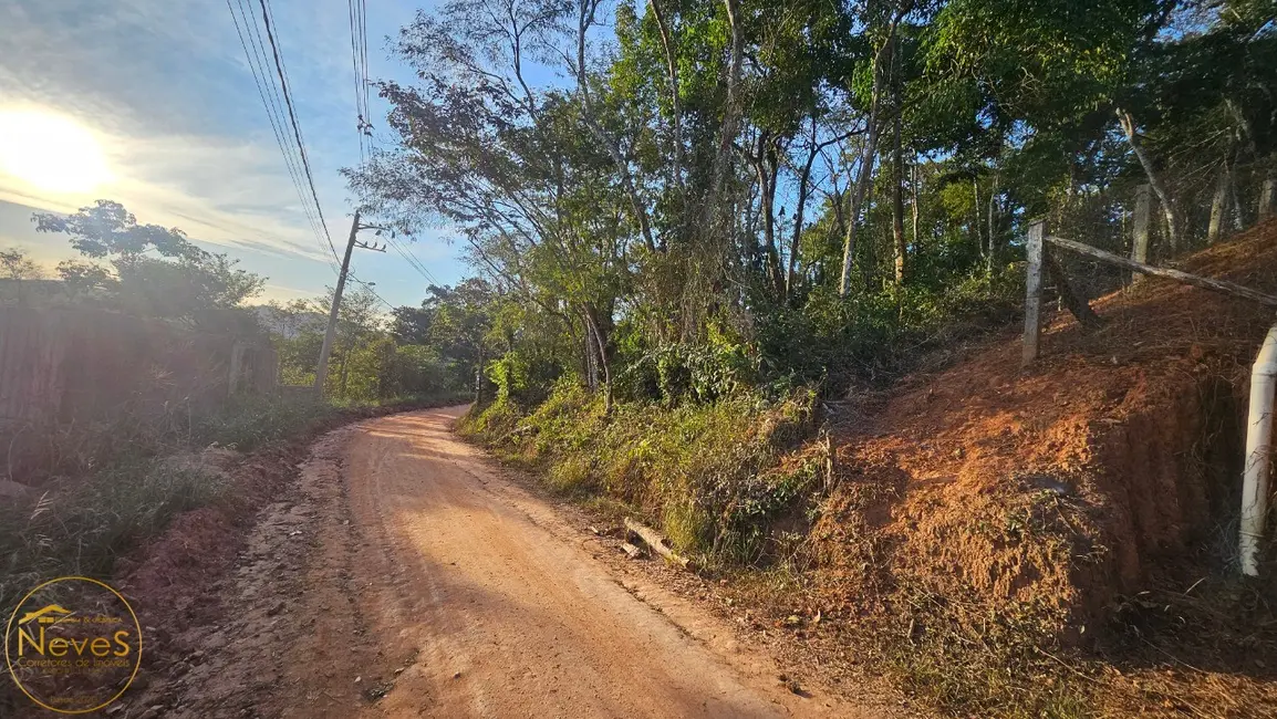 Foto 2 de Terreno / Lote à venda, 1100m2 em Paty Do Alferes - RJ