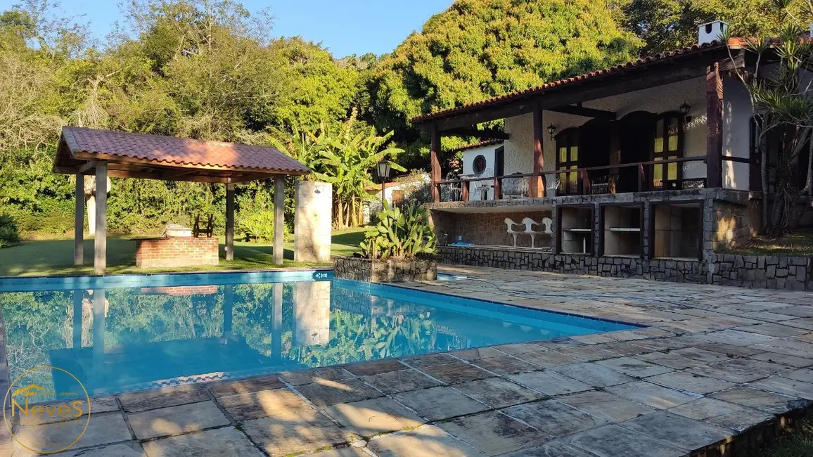 Foto 3 de Casa com 4 quartos à venda, 250m2 em Miguel Pereira - RJ