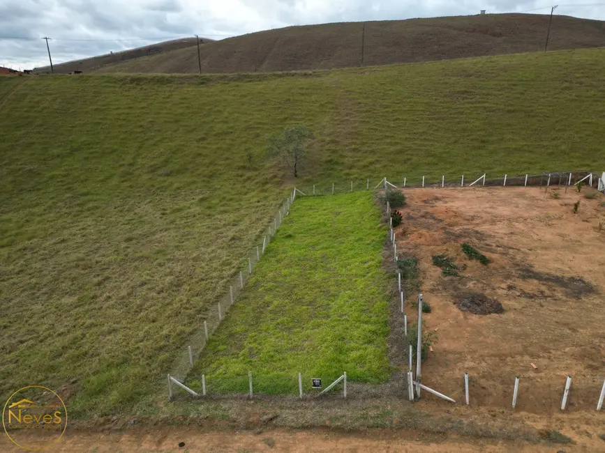 Foto 2 de Terreno / Lote à venda, 513m2 em Miguel Pereira - RJ