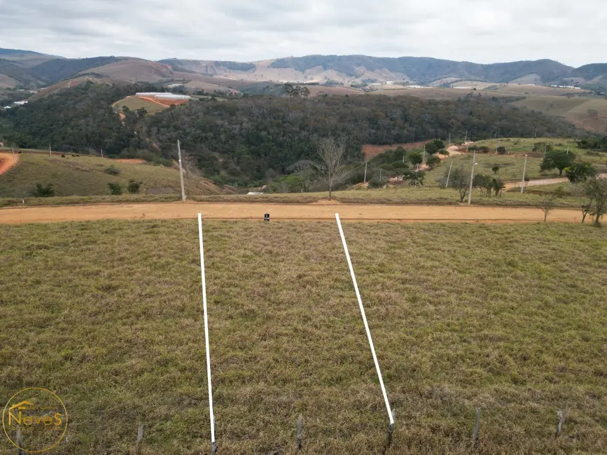 Foto 3 de Terreno / Lote à venda, 515m2 em Paty Do Alferes - RJ