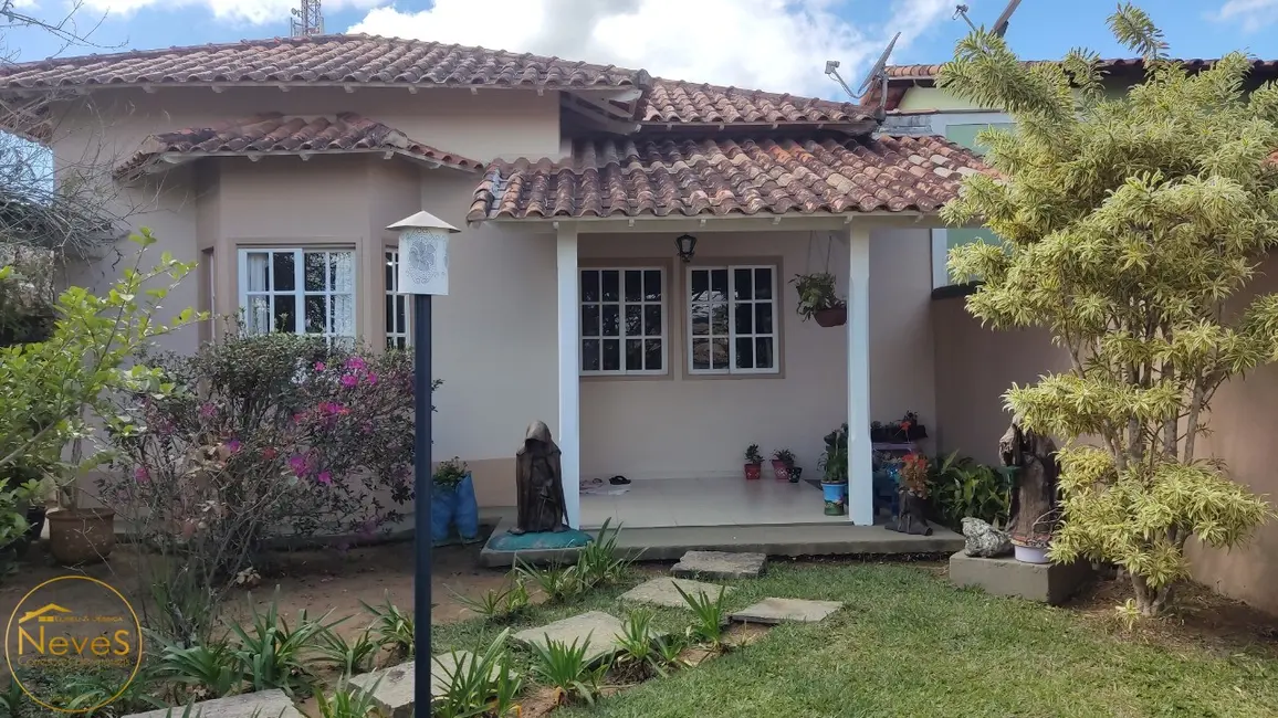 Foto 2 de Casa com 2 quartos à venda, 113m2 em Miguel Pereira - RJ