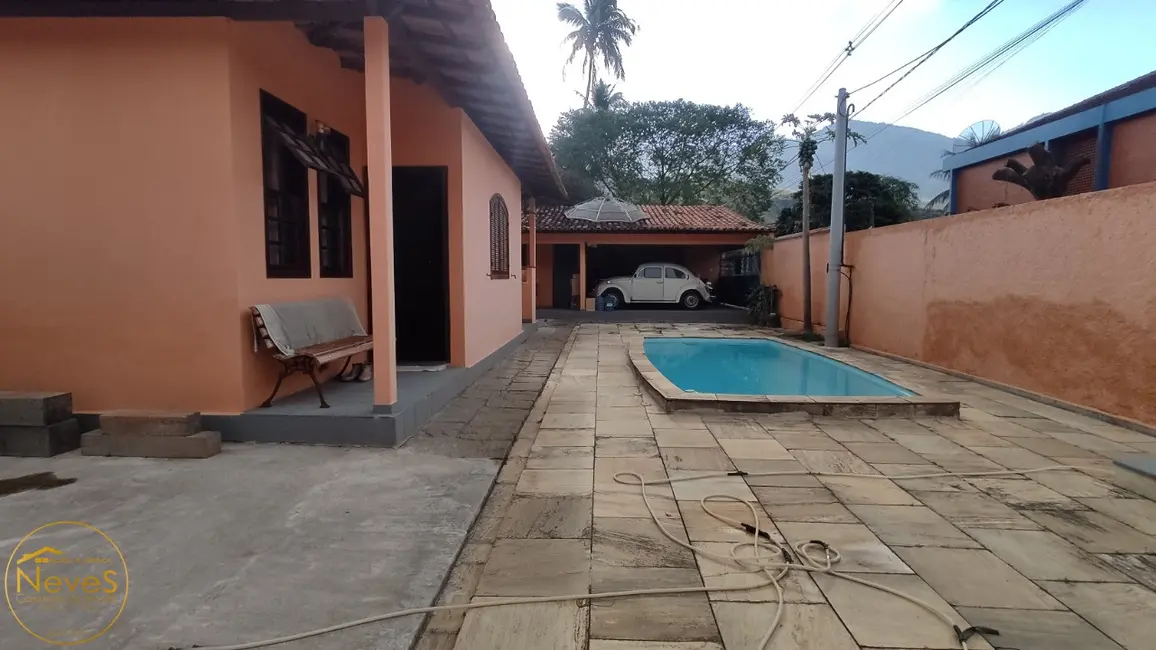 Casa com 4 quartos à venda, 340m2 em Miguel Pereira - RJ - imagem 4 Foto 4 de Casa com 4 quartos à venda, 340m2 em Miguel Pereira - RJ