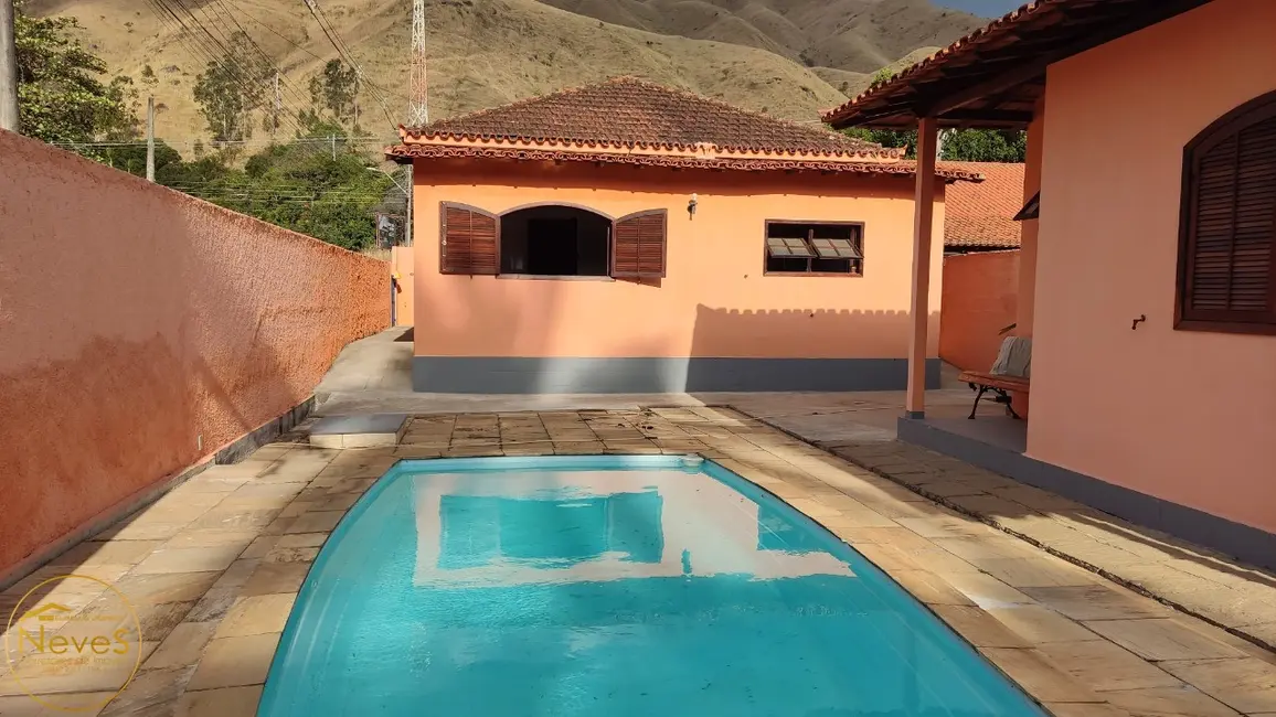 Casa com 4 quartos à venda, 340m2 em Miguel Pereira - RJ - imagem 6 Foto 6 de Casa com 4 quartos à venda, 340m2 em Miguel Pereira - RJ