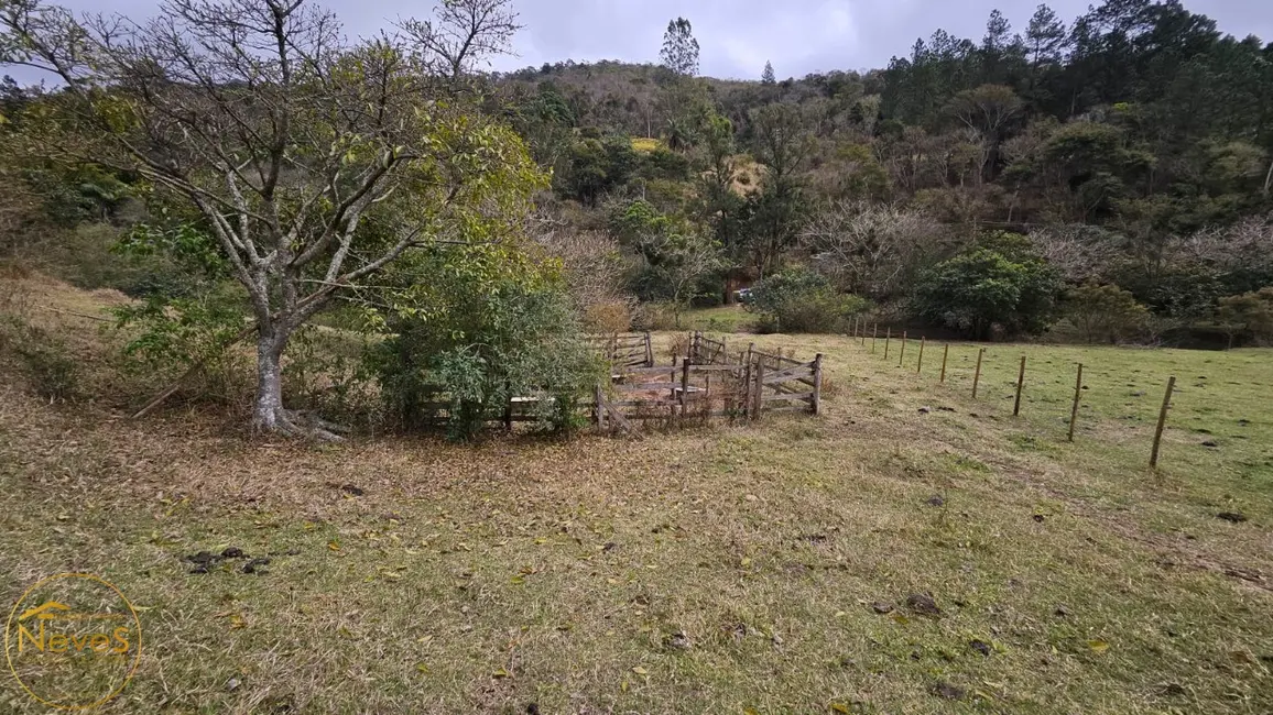 Foto 8 de Sítio / Rancho com 4 quartos à venda, 59m2 em Paty Do Alferes - RJ