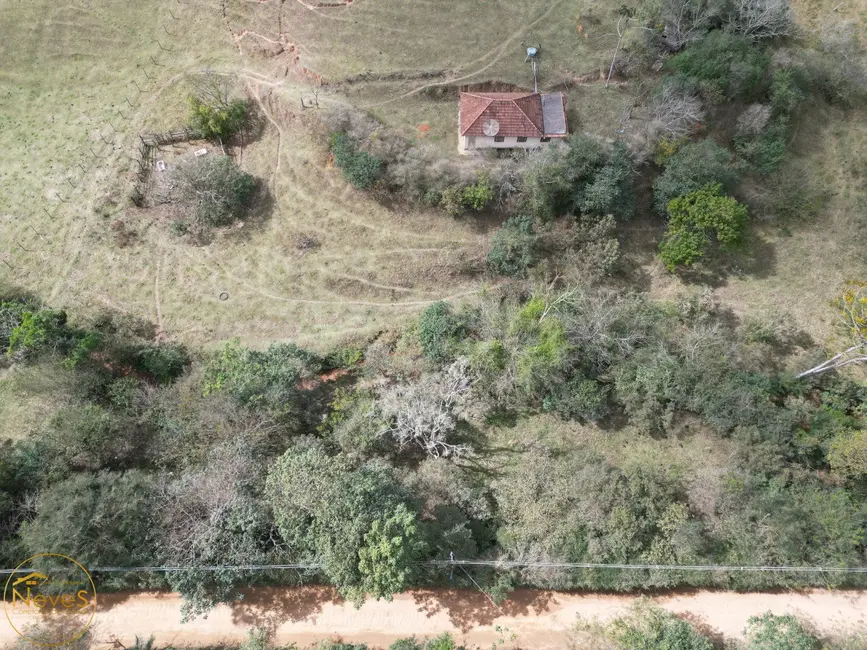 Foto 2 de Sítio / Rancho com 4 quartos à venda, 59m2 em Paty Do Alferes - RJ