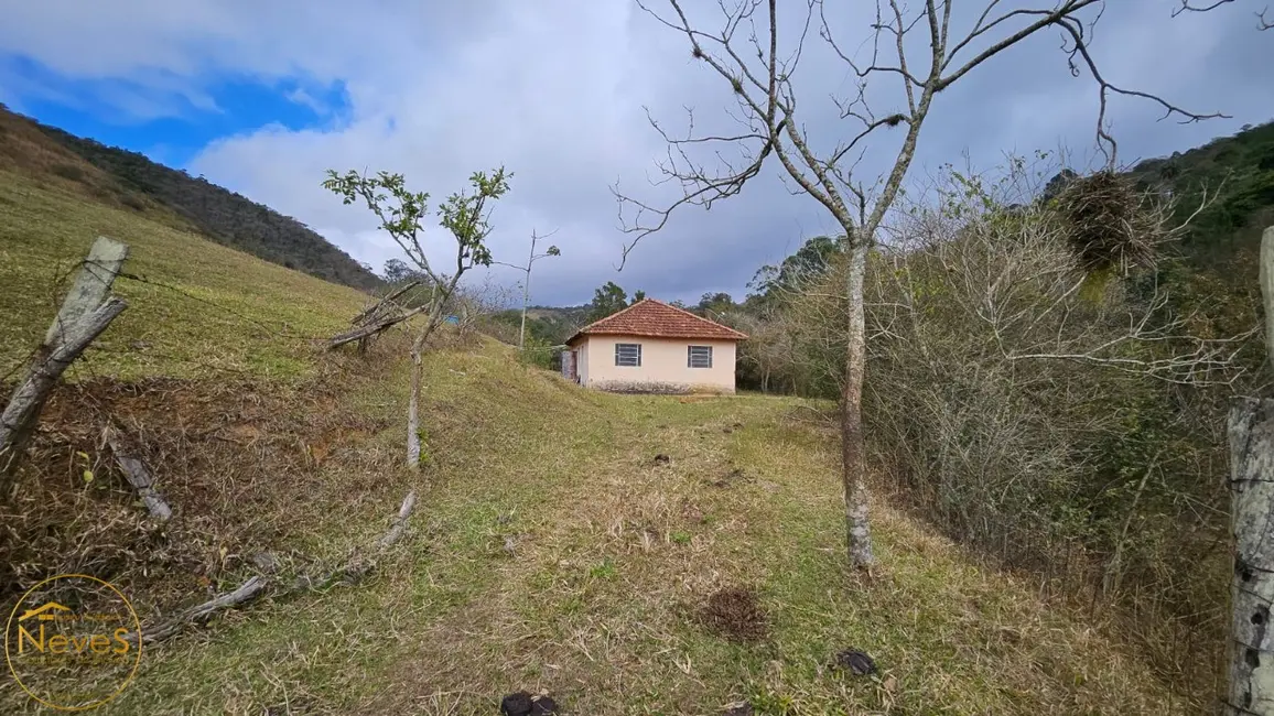 Foto 5 de Sítio / Rancho com 4 quartos à venda, 59m2 em Paty Do Alferes - RJ