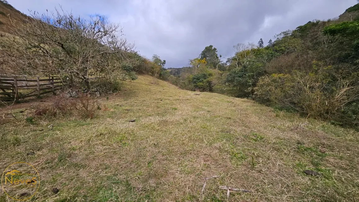 Foto 7 de Sítio / Rancho com 4 quartos à venda, 59m2 em Paty Do Alferes - RJ