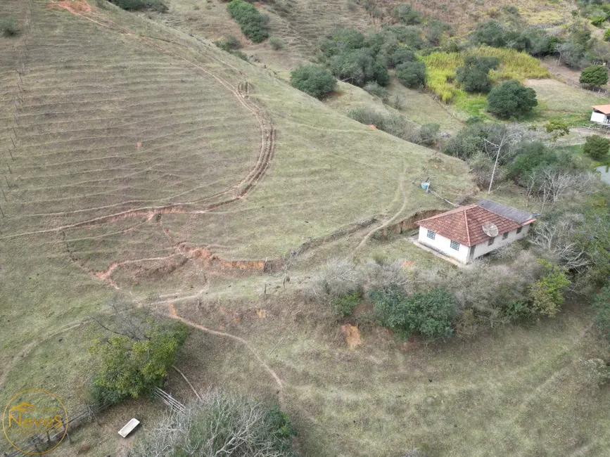 Foto 3 de Sítio / Rancho com 4 quartos à venda, 59m2 em Paty Do Alferes - RJ