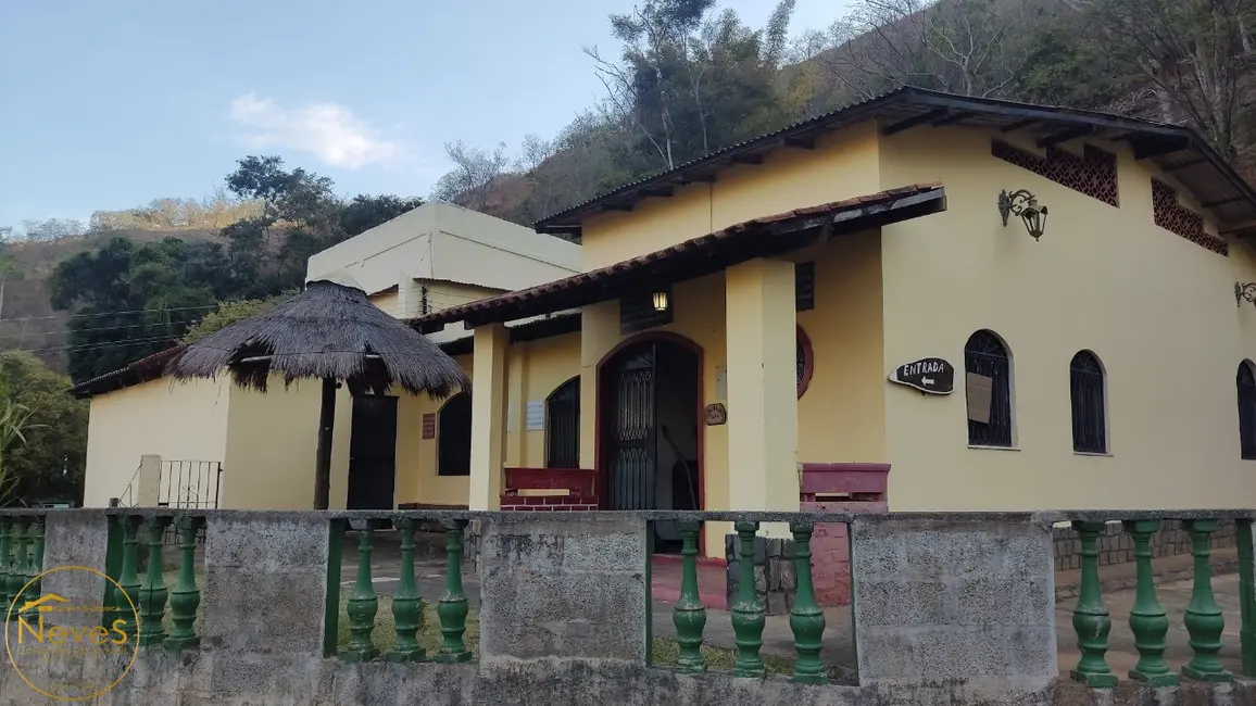 Foto 1 de Casa com 3 quartos à venda, 341m2 em Paty Do Alferes - RJ