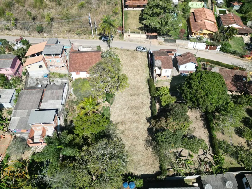 Foto 2 de Terreno / Lote à venda, 705m2 em Miguel Pereira - RJ