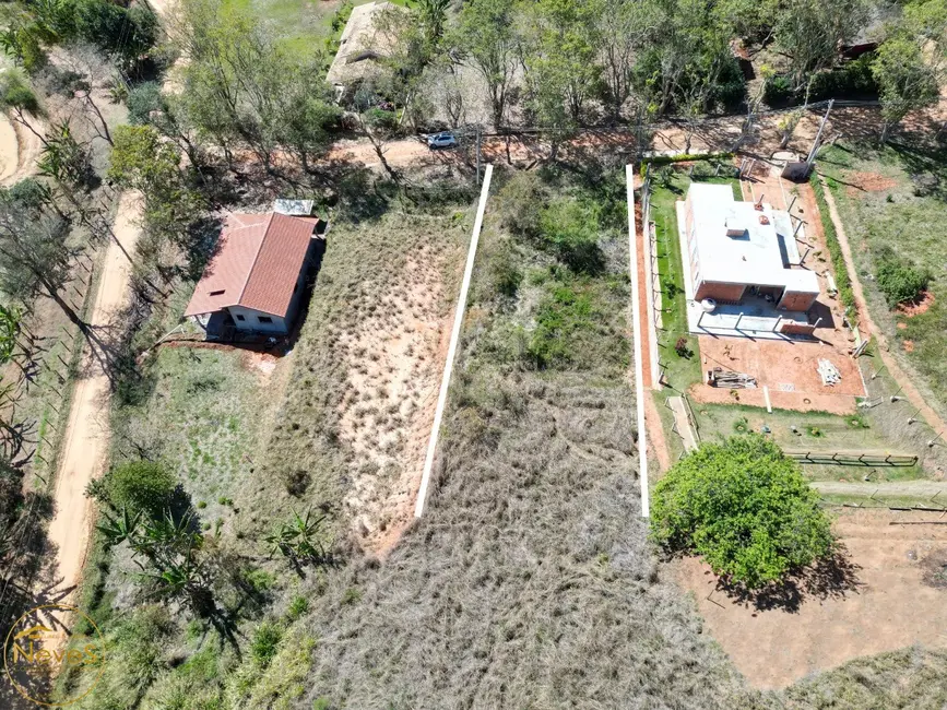 Foto 5 de Terreno / Lote à venda, 885m2 em Paty Do Alferes - RJ