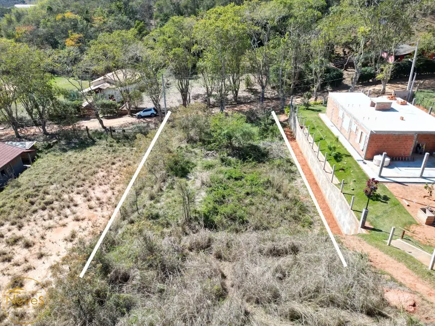 Foto 2 de Terreno / Lote à venda, 885m2 em Paty Do Alferes - RJ
