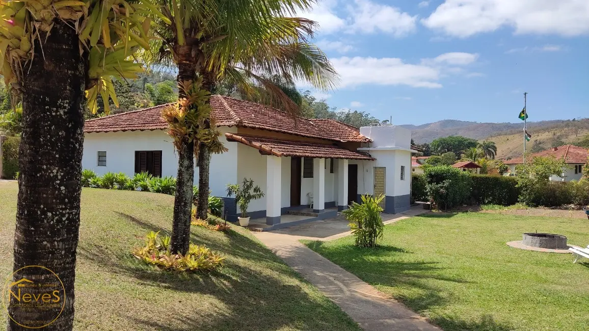 Foto 2 de Casa com 6 quartos à venda, 154m2 em Paty Do Alferes - RJ