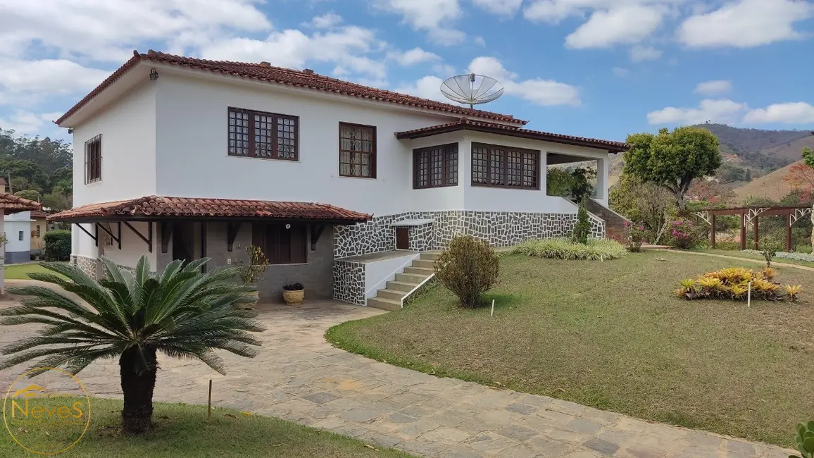 Foto 1 de Sítio / Rancho com 11 quartos à venda, 404m2 em Paty Do Alferes - RJ