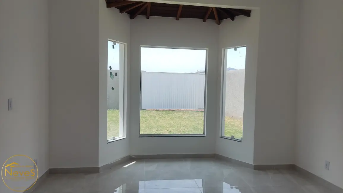 Foto 4 de Casa com 2 quartos à venda, 80m2 em Paty Do Alferes - RJ