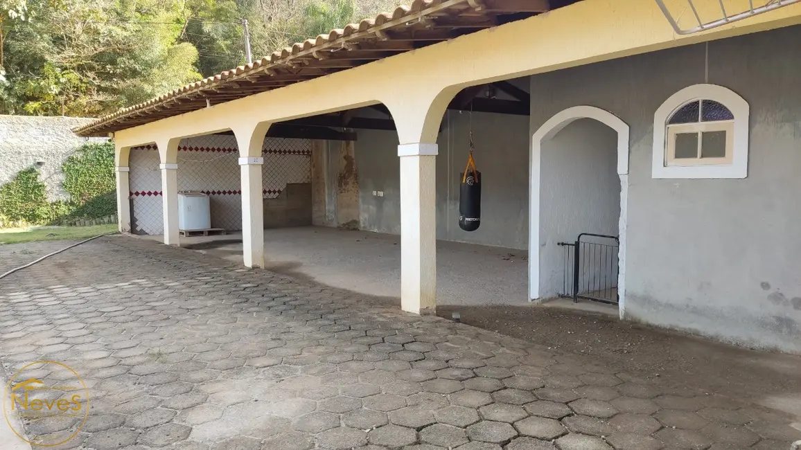 Foto 5 de Sítio / Rancho com 6 quartos à venda, 450m2 em Paty Do Alferes - RJ