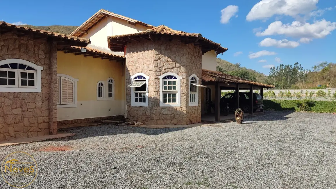 Foto 2 de Sítio / Rancho com 6 quartos à venda, 450m2 em Paty Do Alferes - RJ