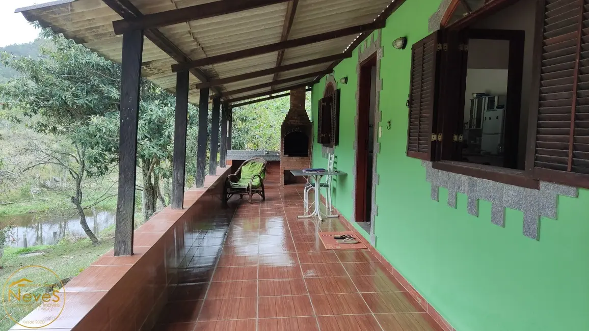 Casa com 3 quartos à venda, 116m2 em Miguel Pereira - RJ - imagem 2 Foto 2 de Casa com 3 quartos à venda, 116m2 em Miguel Pereira - RJ