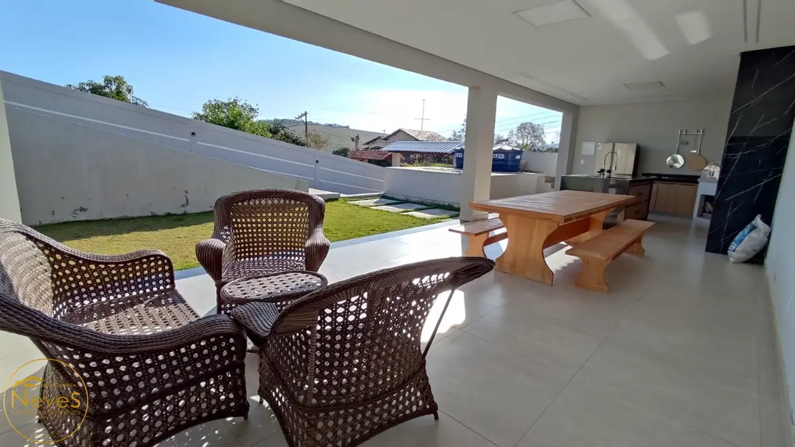 Casa com 3 quartos à venda, 417m2 em Paty Do Alferes - RJ - imagem 8 Foto 8 de Casa com 3 quartos à venda, 417m2 em Paty Do Alferes - RJ