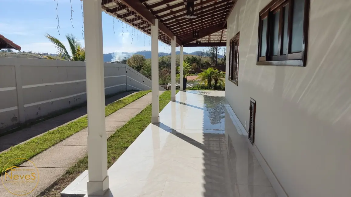 Casa com 3 quartos à venda, 417m2 em Paty Do Alferes - RJ - imagem 3 Foto 3 de Casa com 3 quartos à venda, 417m2 em Paty Do Alferes - RJ