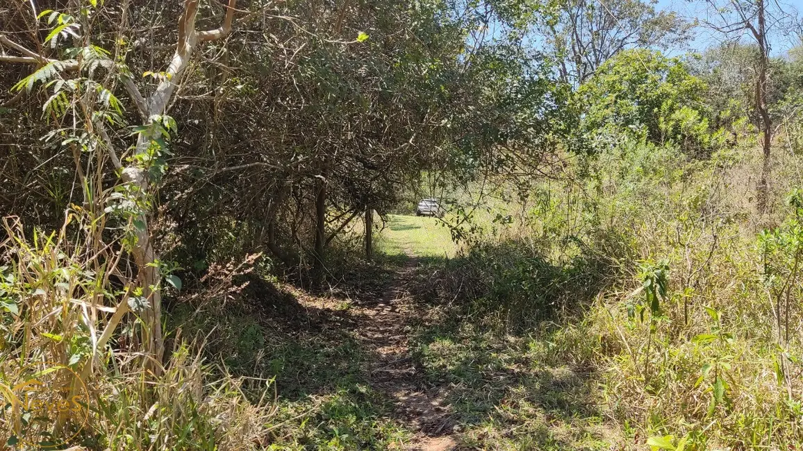 Terreno / Lote à venda, 677m2 em Miguel Pereira - RJ - imagem 8 Foto 8 de Terreno / Lote à venda, 677m2 em Miguel Pereira - RJ