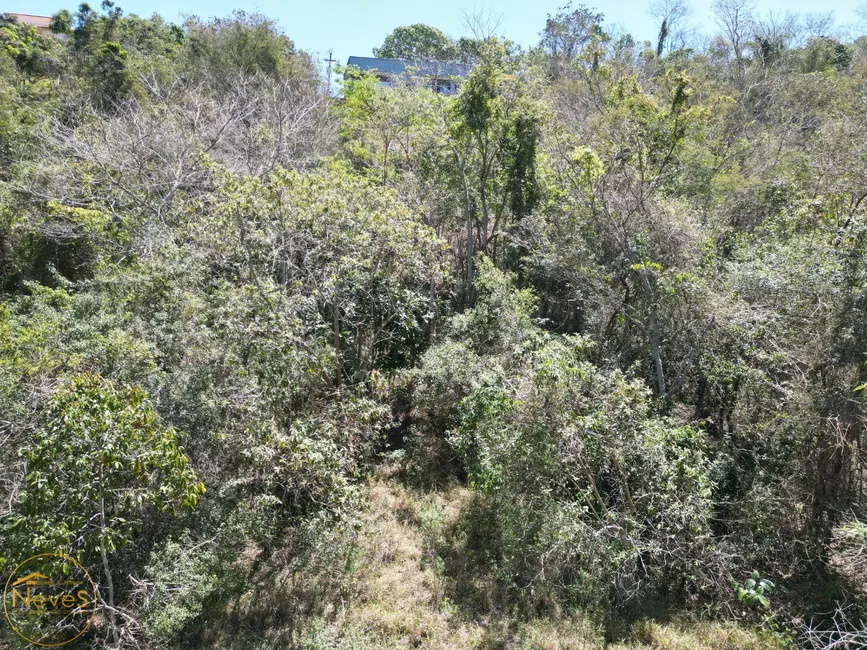 Terreno / Lote à venda, 677m2 em Miguel Pereira - RJ - imagem 2 Foto 2 de Terreno / Lote à venda, 677m2 em Miguel Pereira - RJ