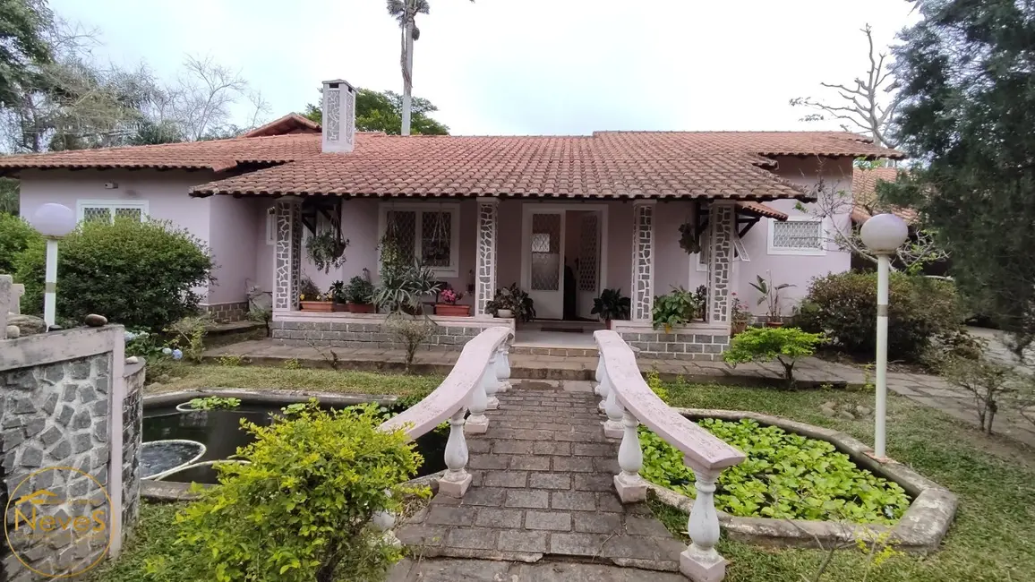 Casa com 4 quartos à venda, 260m2 em Miguel Pereira - RJ - imagem 2 Foto 2 de Casa com 4 quartos à venda, 260m2 em Miguel Pereira - RJ