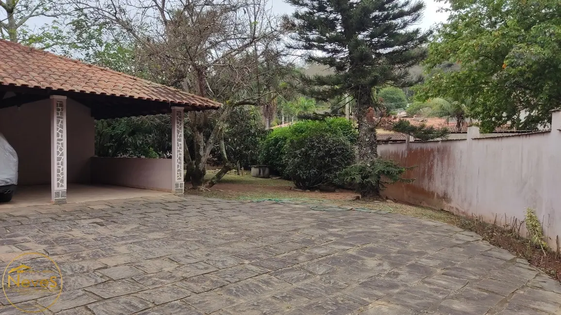 Casa com 4 quartos à venda, 260m2 em Miguel Pereira - RJ - imagem 5 Foto 5 de Casa com 4 quartos à venda, 260m2 em Miguel Pereira - RJ